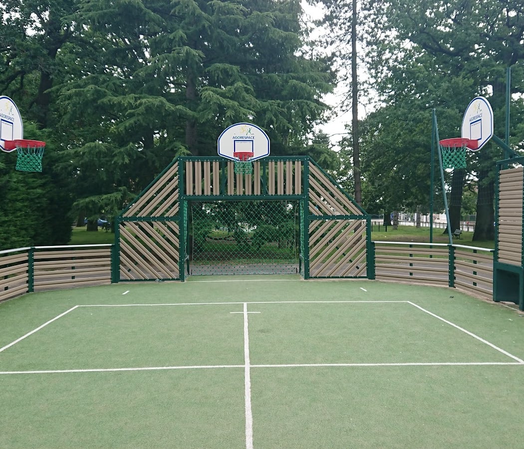 Terrain de Basketball Henri Dunant 2